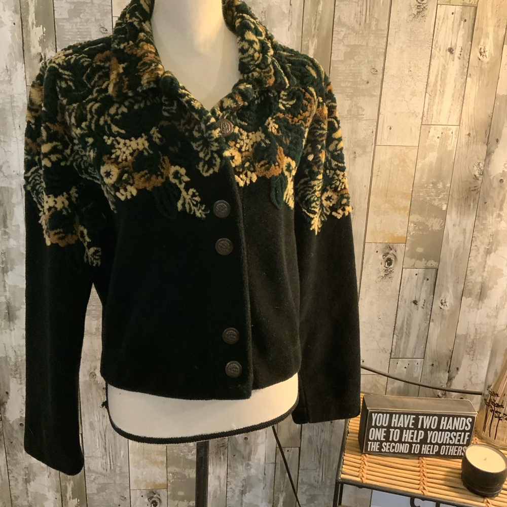 County Clothing Fleece Floral Button-Up Jacket. Size M